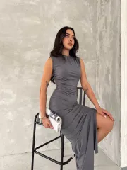 Kolsuz Yırtmaçlı Uzun maxı boy Elbise - Gri