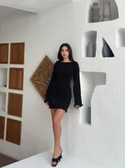 Sırt Pencereli Mini Triko Elbise - Siyah