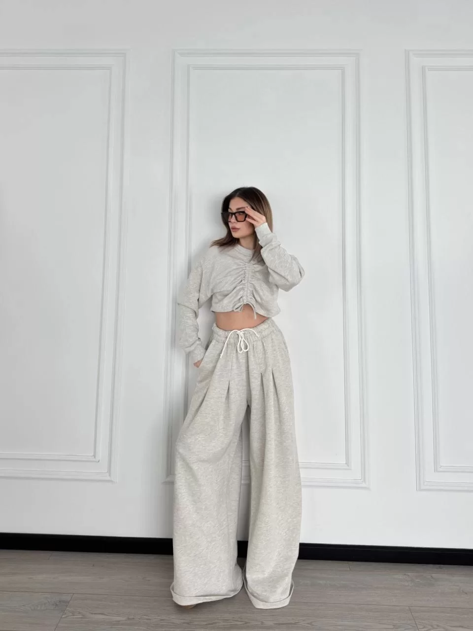 Uzun Kollu Önü İp Büzgülü Crop ve Pantolon İkili Takım - Gri