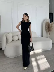 Kolsuz Uzun Likralı Elbise - Siyah