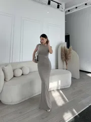 Kolsuz Uzun Likralı Elbise - Gri