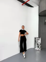 Osy Modal Yumuşak Dokulu Kumaş Kısa Kollu Crop Alt ispanyol Paça Pantalon ikili Takım - Siyah