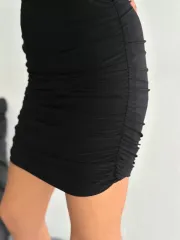 Göğüs ve Yanlar dekolteli Kolsuz Boy Elbise - Siyah