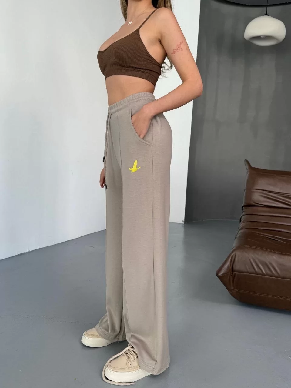 Osy Modal Yumuşak Dokulu Kumaş Nakış işlemeli Rahat Bol Paça Eşofman Pantalon - Bej