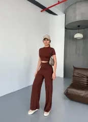 Osy Modal Yumuşak Dokulu Kumaş Kısa Kollu Crop Rahat Pantalon ikili Takım - Kahverengi