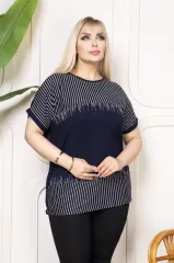 Bisiklet Yaka Taş Detaylı Büyük Beden Bluz - Siyah