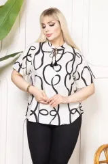 Bebe yaka püskül Detaylı Bluz - Desenli
