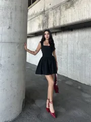 Kolsuz Mini Elbise- Siyah